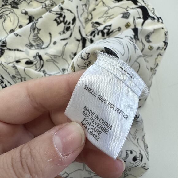 ModCloth Shirt Womens XS Ivory Black Cat Print Sleeveless V Neck Blouse Top - Picture 4 of 6